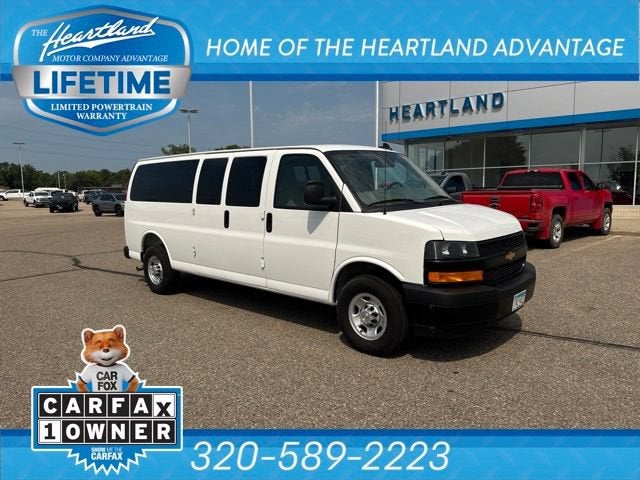 2025 Chevrolet Express Passenger 1LS