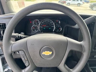 2025 Chevrolet Express Passenger 1LS