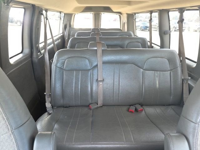 2017 Chevrolet Express Passenger 3500 LS