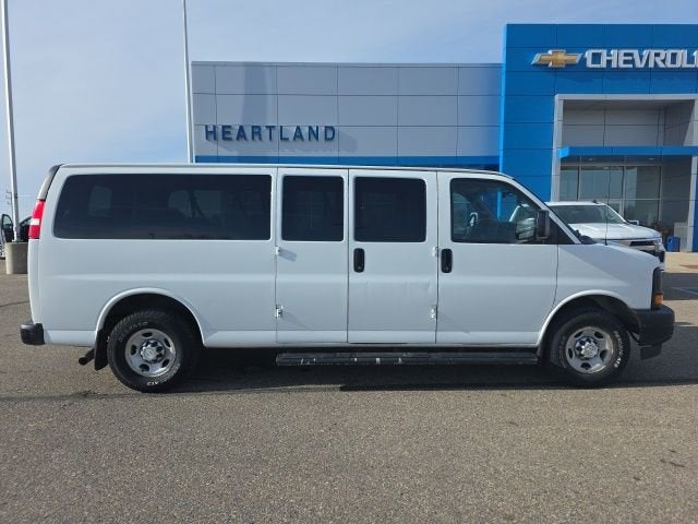 2017 Chevrolet Express Passenger 3500 LS