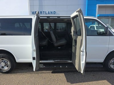 2017 Chevrolet Express Passenger 3500 LS