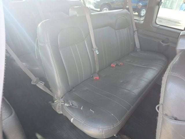 2017 Chevrolet Express Passenger 3500 LS