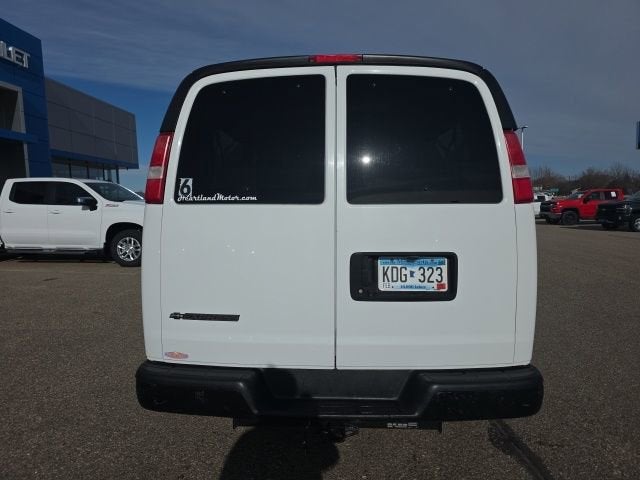 2017 Chevrolet Express Passenger 3500 LS