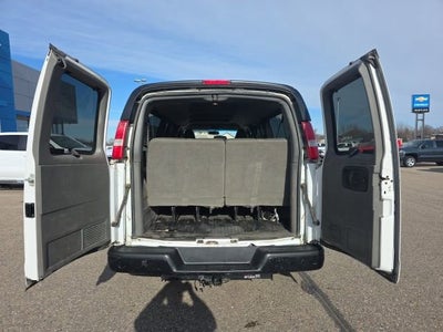 2017 Chevrolet Express Passenger 3500 LS