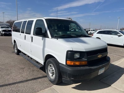 2017 Chevrolet Express Passenger 3500 LS