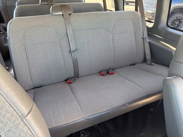 2017 Chevrolet Express Passenger 3500 LS