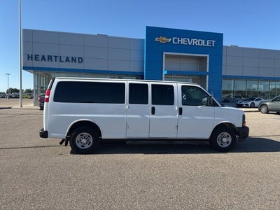 2017 Chevrolet Express Passenger 3500 LS