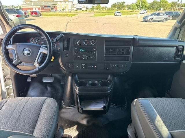 2017 Chevrolet Express Passenger 3500 LS