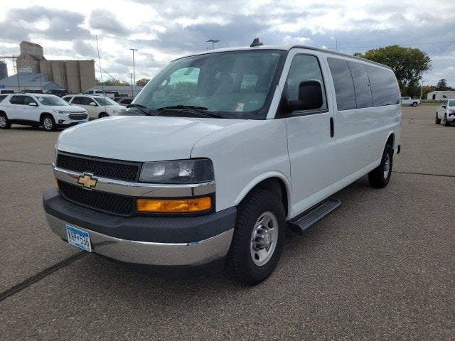 2020 Chevrolet Express Passenger 3500 1LT