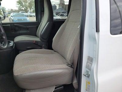 2020 Chevrolet Express Passenger 3500 1LT