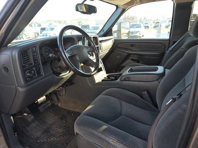 2005 Chevrolet Silverado 2500 HD LS