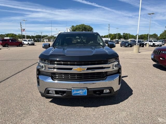 Used 2021 Chevrolet Silverado 1500 LT with VIN 1GCUYDET3MZ182380 for sale in Morris, Minnesota