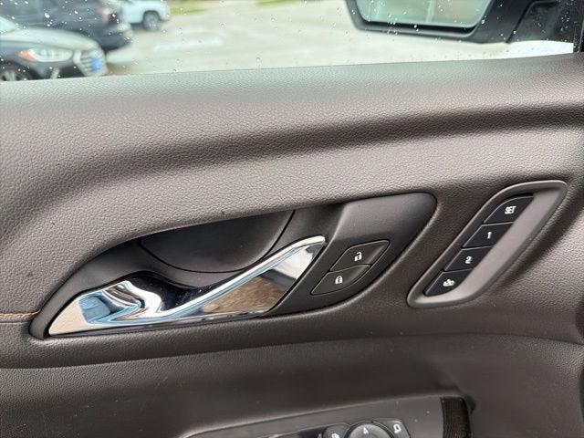 2021 GMC Acadia AT4