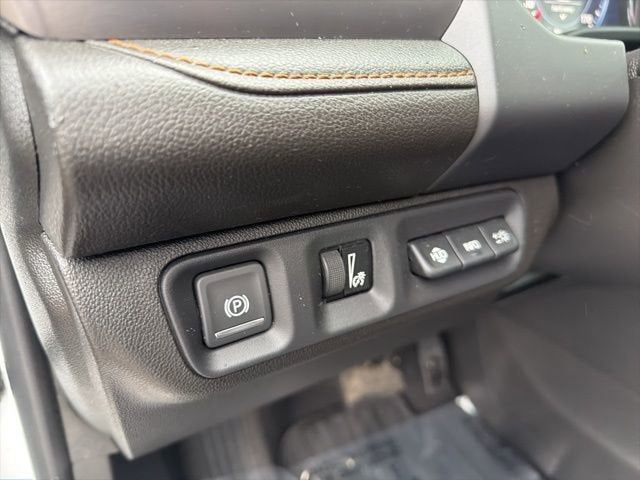 2021 GMC Acadia AT4