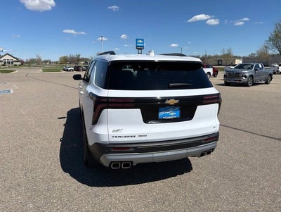 2024 Chevrolet Traverse LT