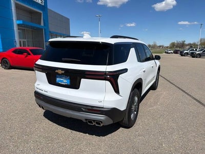 2024 Chevrolet Traverse LT