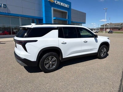 2024 Chevrolet Traverse LT