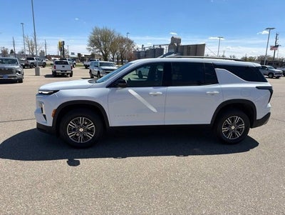 2024 Chevrolet Traverse LT