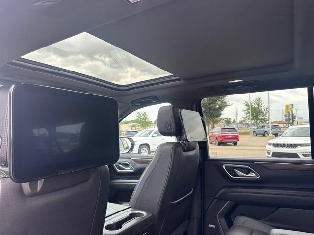 2021 Chevrolet Suburban High Country