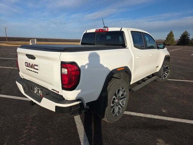 2024 GMC Canyon AT4