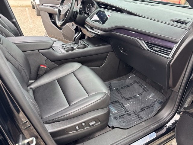 2023 Cadillac XT4 AWD Luxury