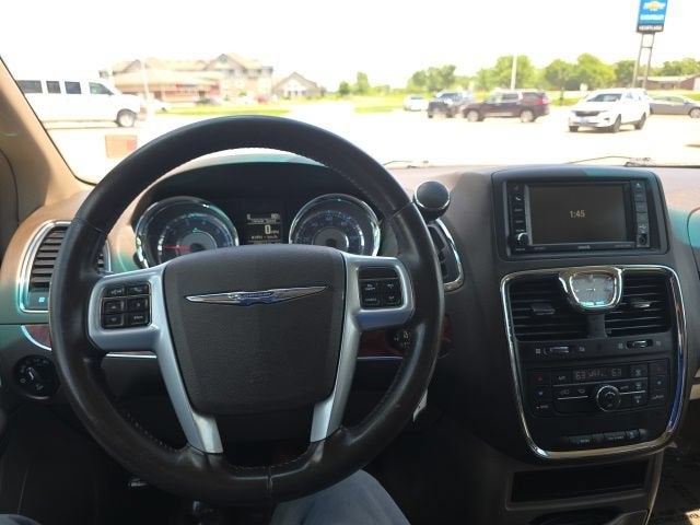2014 Chrysler Town & Country Touring