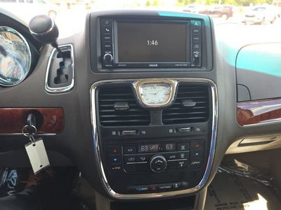 2014 Chrysler Town & Country Touring