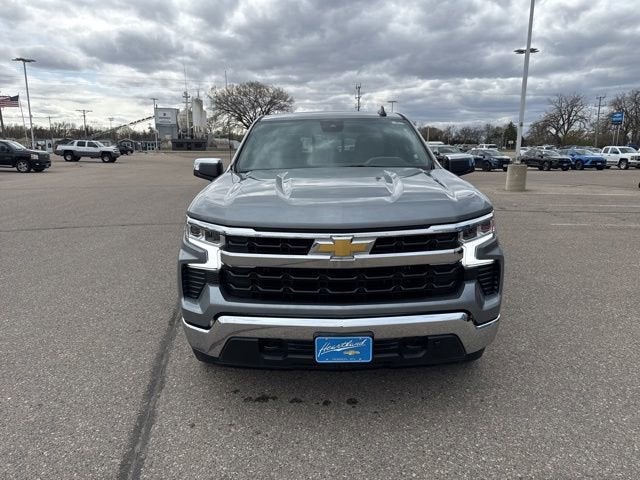 Used 2023 Chevrolet Silverado 1500 LT with VIN 3GCUDDE83PG264945 for sale in Morris, Minnesota