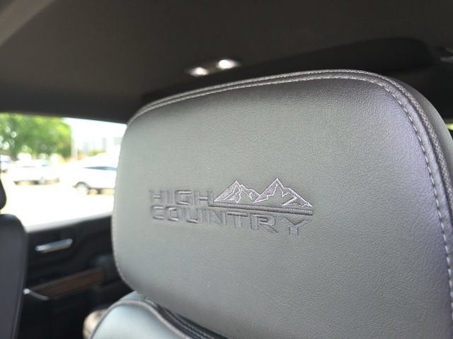 2022 Chevrolet Silverado 1500 LTD High Country